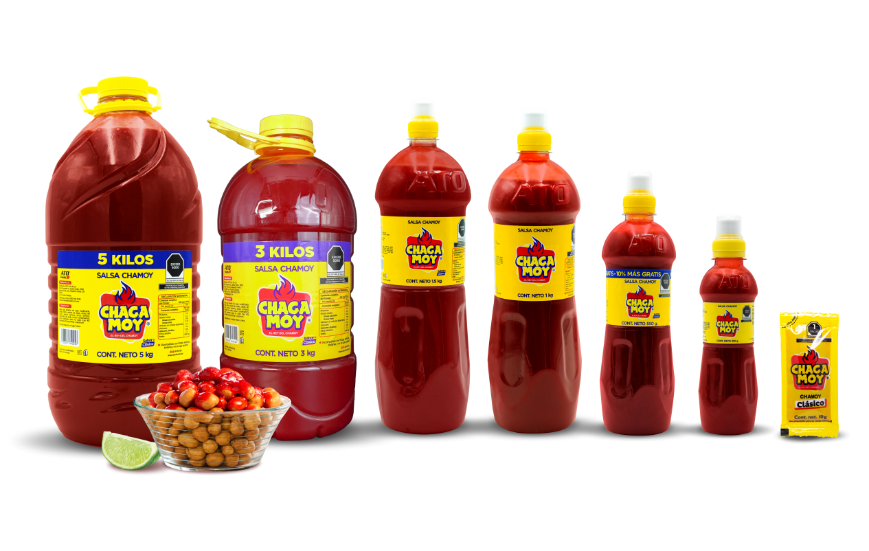 Presentaciones de salsa chamoy ChacaMoy en envases familiares e individuales